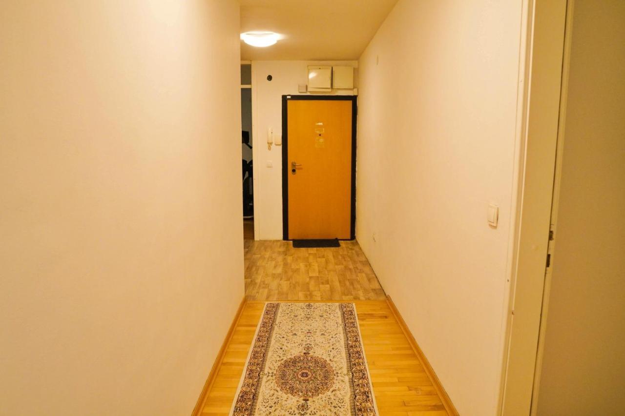 City Center Grand Apartment - Three-Bedroom, Free Parking Sarajevo Exterior foto