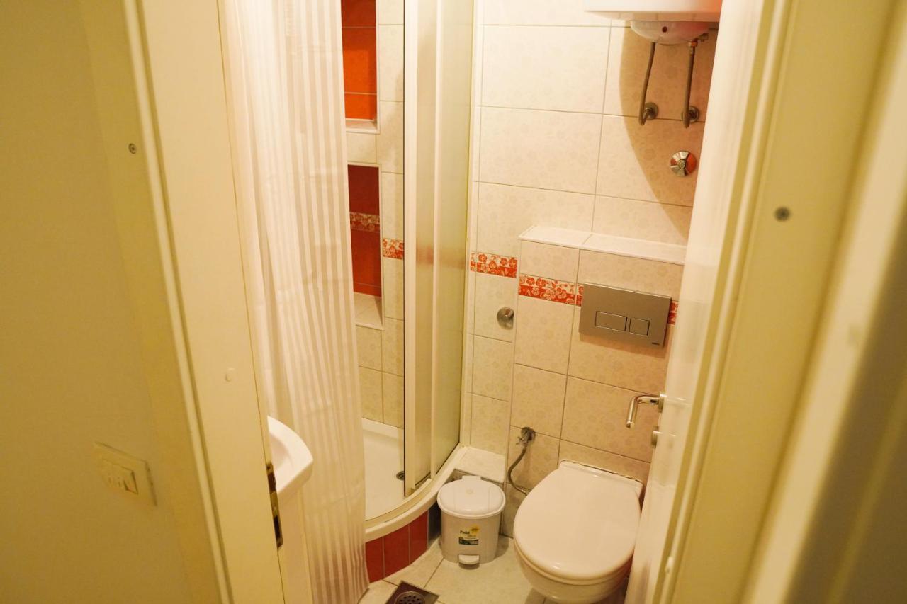 City Center Grand Apartment - Three-Bedroom, Free Parking Sarajevo Exterior foto