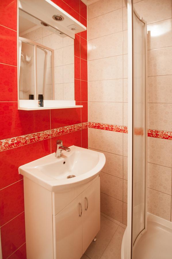 City Center Grand Apartment - Three-Bedroom, Free Parking Sarajevo Exterior foto